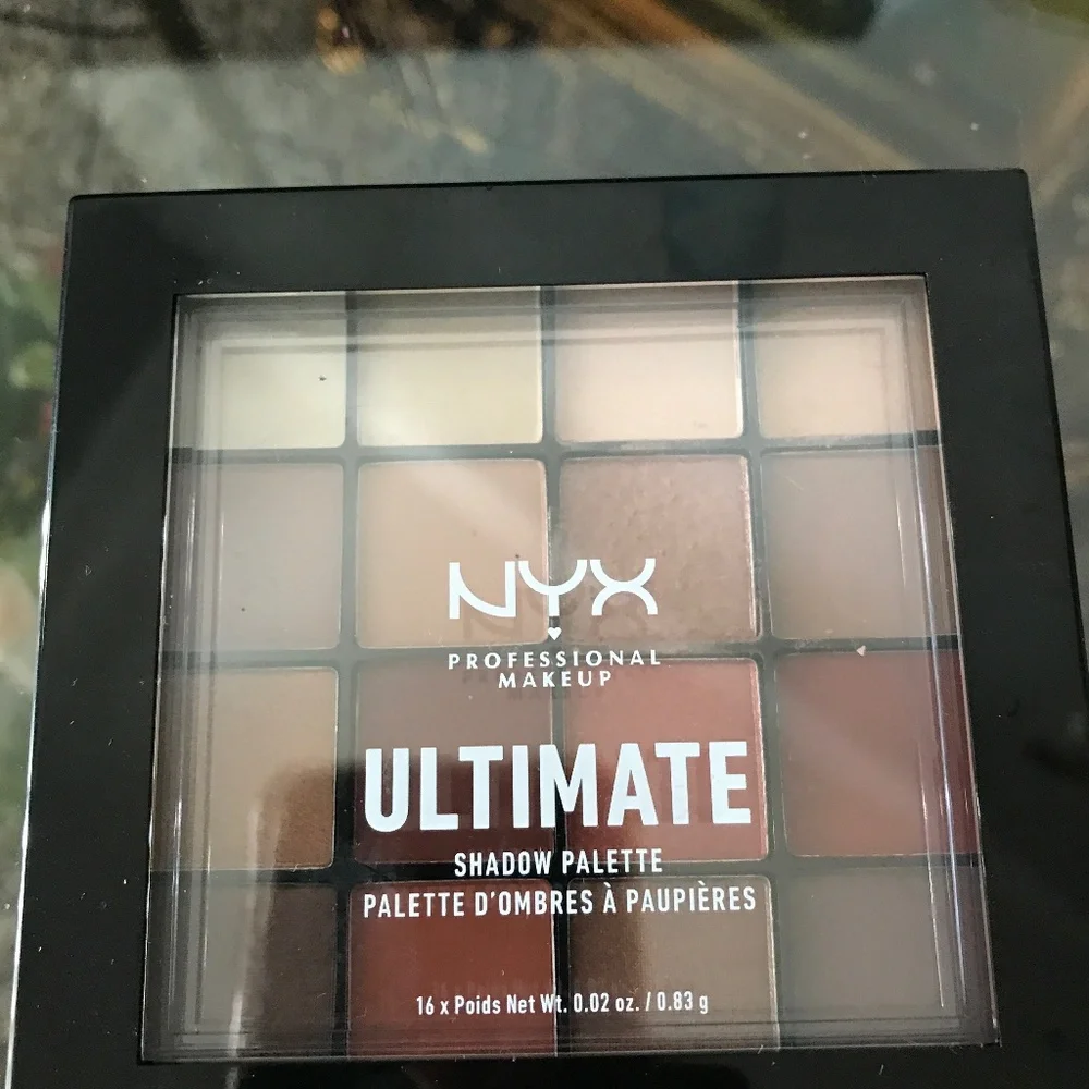 NYX Ultimate Eye Shadow Plus  NEW Avon Mini Mascara New FINAL SALE